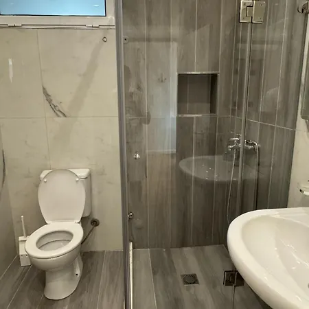 Belleview 6 *