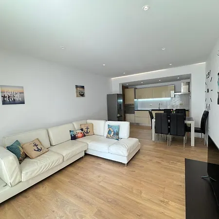 Belleview 6 Apartment