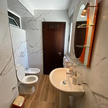 Belleview 6 *