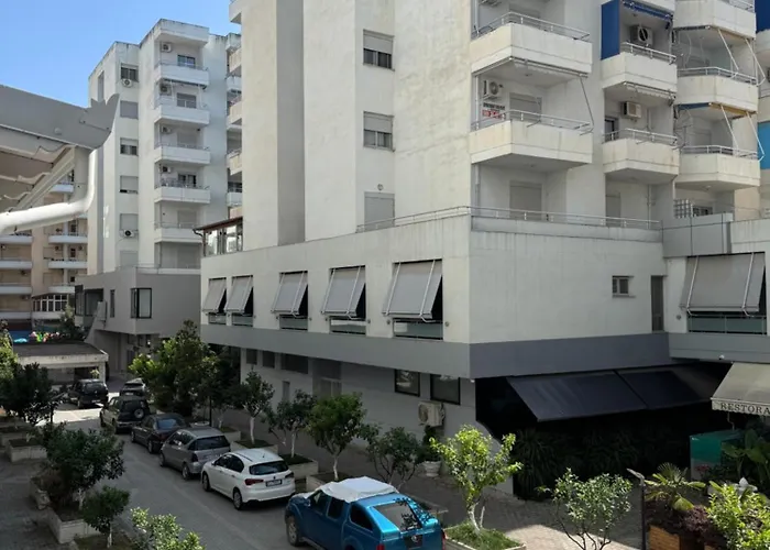 Belleview 6 公寓 *